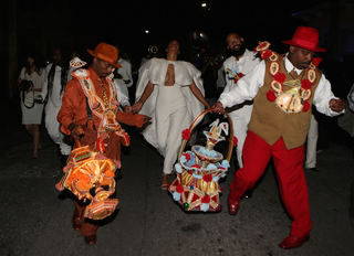 Illustration for article titled Solange Had the Most Turnt Up Wedding of the Year